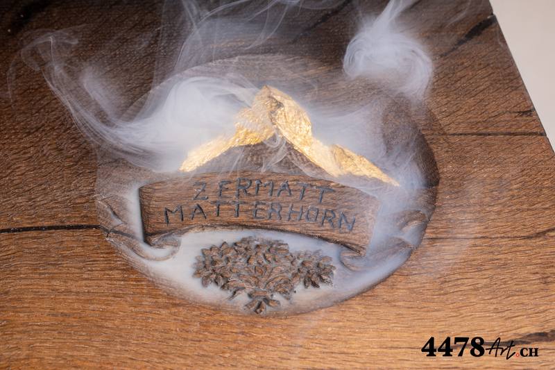 Geschnitztes Medaillon Zermatt Matterhorn mit Edelweiss